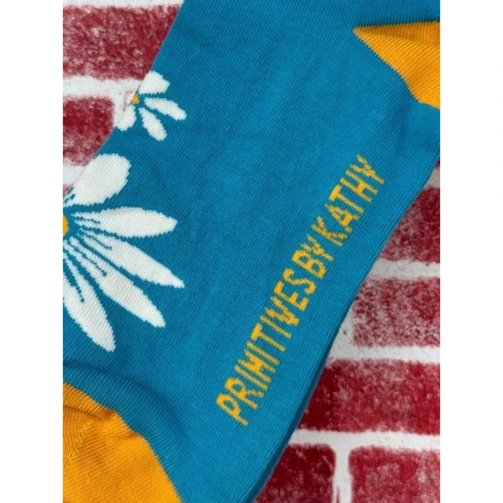 Grandma Daisy Floral Blue Yellow NWT
